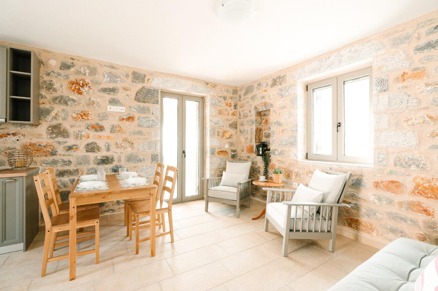 Villa Dioni Ena Pyrgos Bagian luar foto