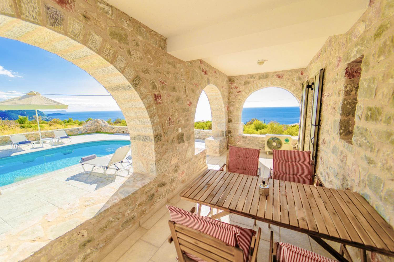 Villa Dioni Ena Pyrgos Bagian luar foto