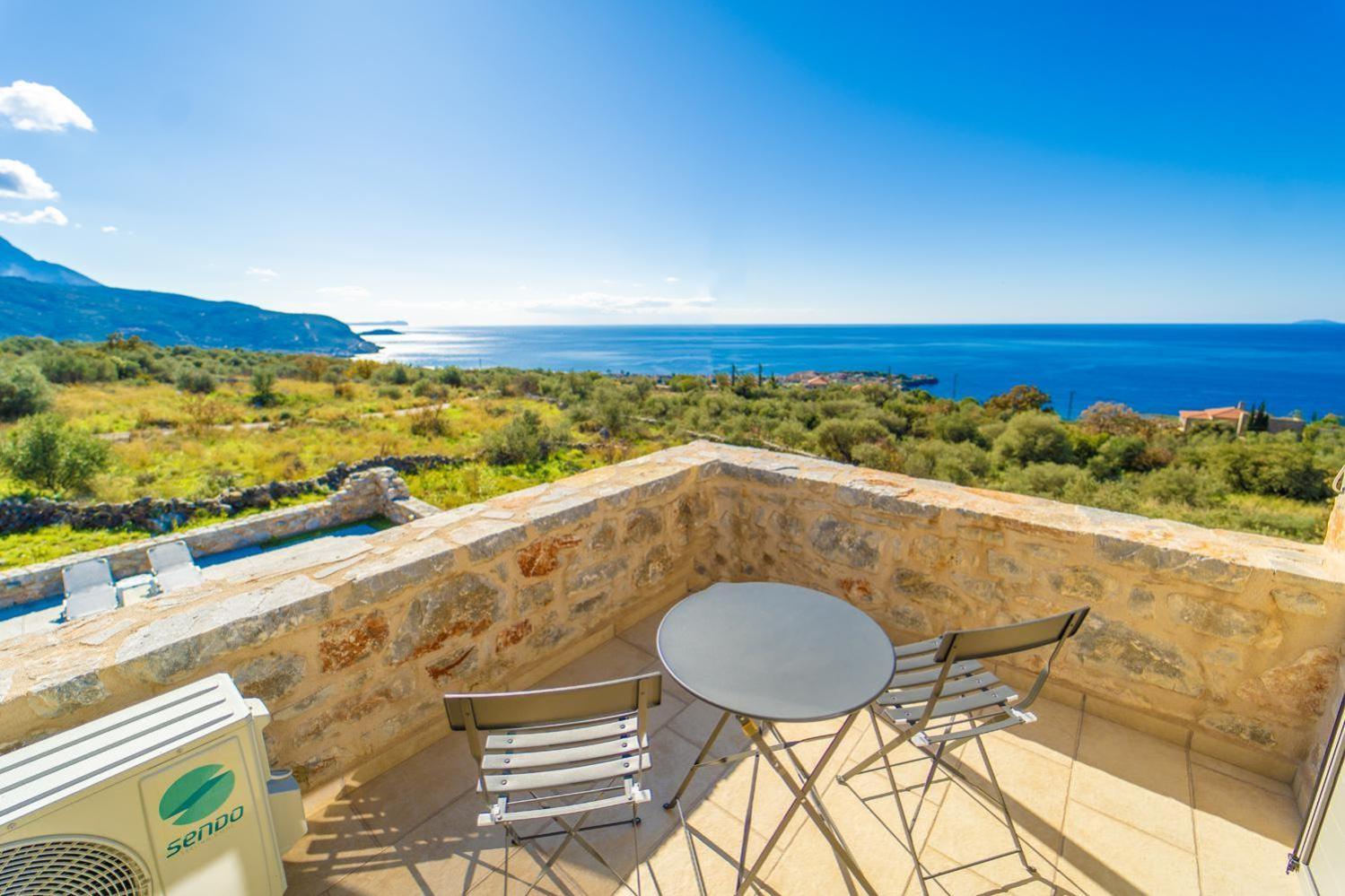 Villa Dioni Ena Pyrgos Bagian luar foto